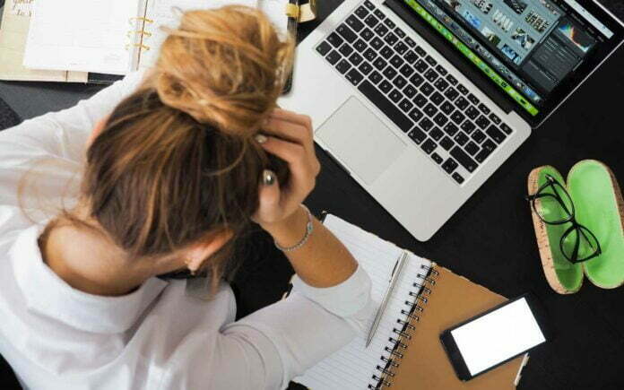 condiciones laborales mujer trabajando burn out condiciones laborales mujer trabajando burn out