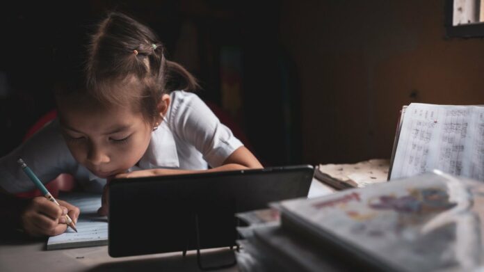 Los efectos negativos del confinamiento en los niños Los efectos negativos del confinamiento en los niños