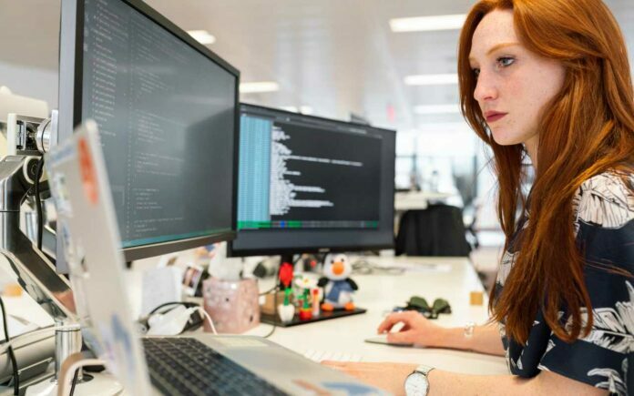 tecnologías empleo Foto de ThisisEngineering RAEng en Unsplas tecnologías empleo Foto de ThisisEngineering RAEng en Unsplas
