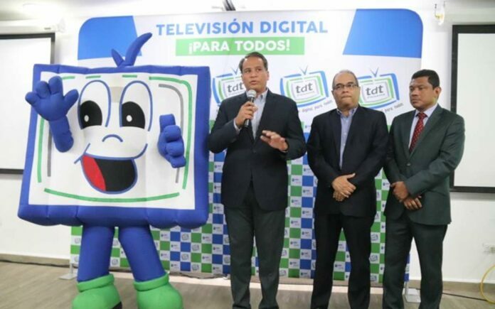 Apagón analógico en Panamá Apagón analógico en Panamá