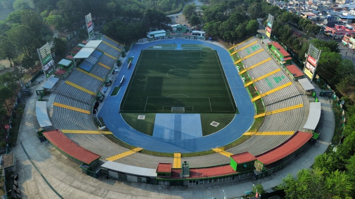 Estadio Cementos Progreso